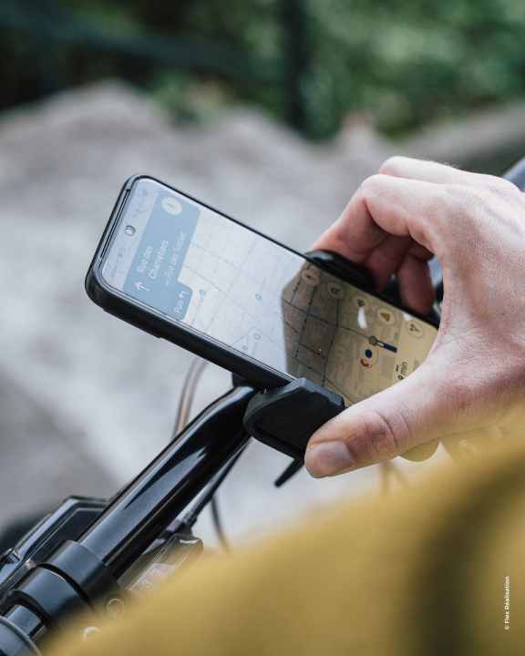 Hoch- oder Querformat - der Universal Bike Holder kann dank seines cleveren Drehmechanismus beides.