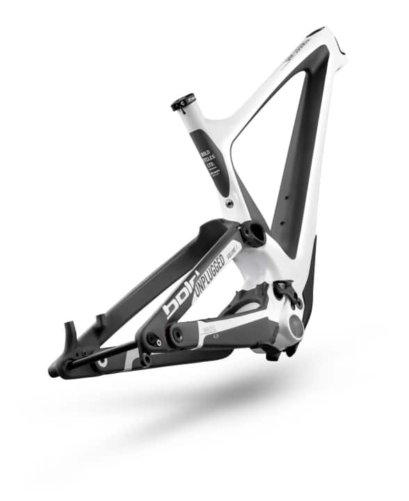   Dezent gelabelt: Der Markenname findet sich nicht seitlich am Unterrohr, sondern nur klein an den Sitzstreben.