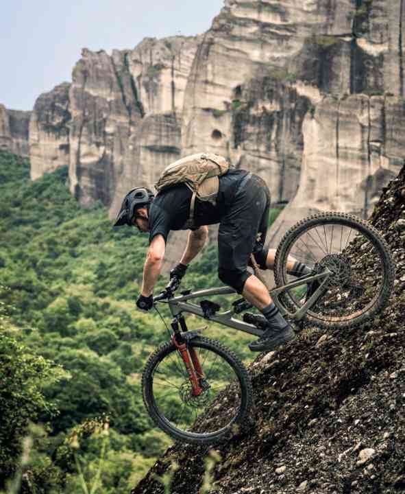 If you're a fan of Greece, you've already seen the famous rocks of the Meteora monasteries.