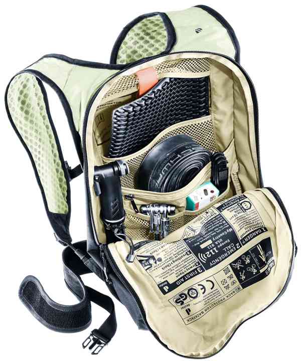 Tidy: the interior of the Deuter Hiline.