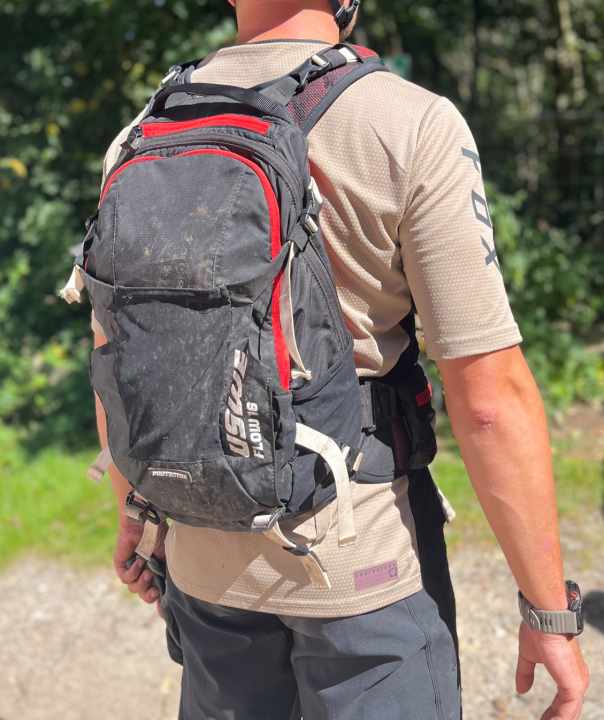 Hier die 16-Liter-Variante des USWE Flow, eine Version mit 25 Litern bieten die Schweden auch an.