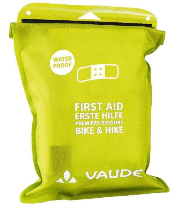 Compact and waterproof packaging: The First Aid Kit M from Vaude. 33.00 euros / 235 grams