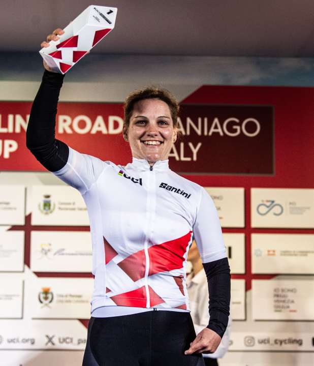 Freut sich über den Gesamtsieg: Maike Hausberger / Foto: Drew Kaplan / DBS