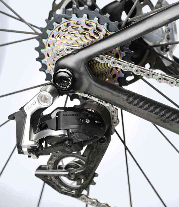 Zukunftsfähig: Das Schaltauge ist kompatibel mit dem neuen UDH-Standard – bei Rennrädern noch selten, aber die Zukunft, weil viel stabiler