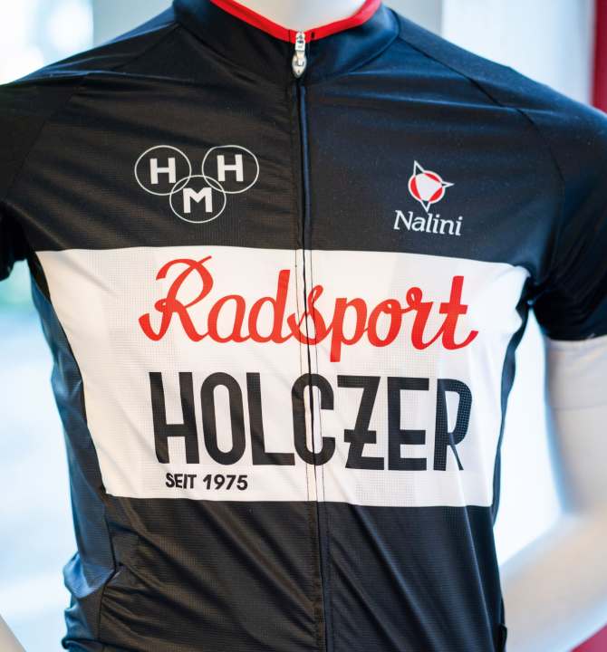 The Holczer cycling team takes care of the next generation.