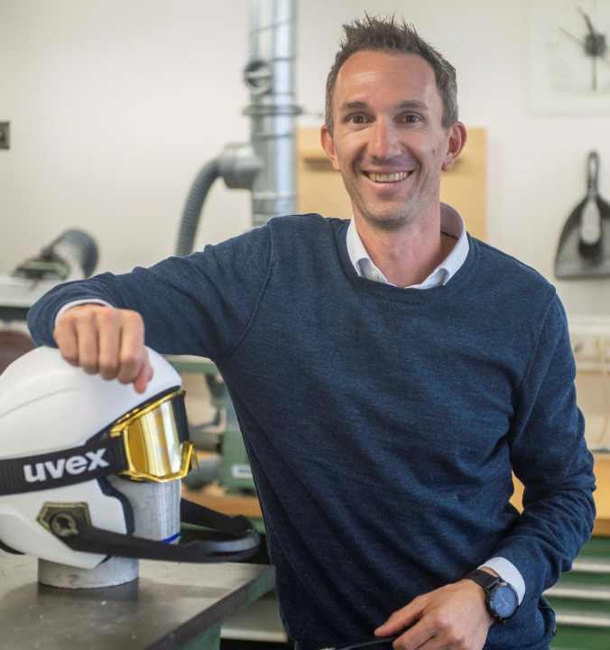 Helmet expert Frank Proksch from Alpina Sports.