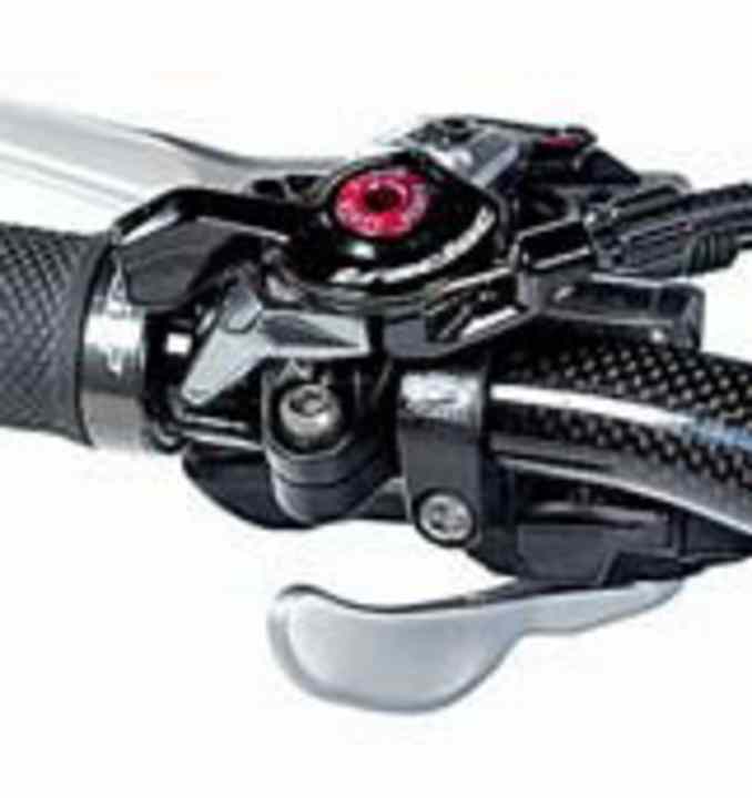   The "Tracloc" lever requires a driver who reads the terrain and always selects the right suspension setting.