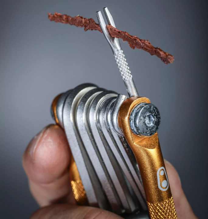Insert the repair plug into the tool.