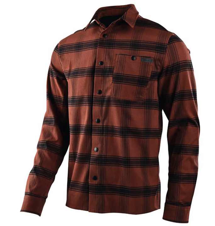 The moisture-wicking and quick-drying material keeps you sufficiently warm.