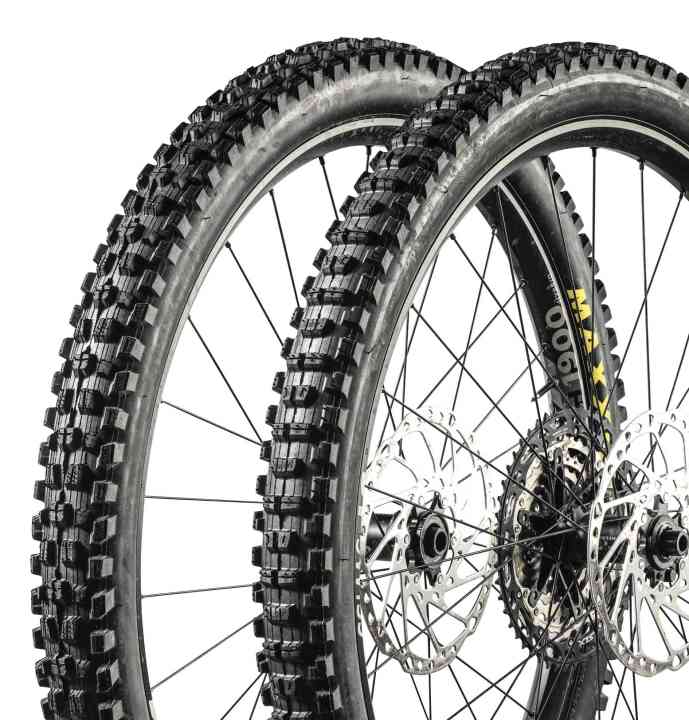 Extreme combination: Maxxis Assegai DD / Minion DHR II DH