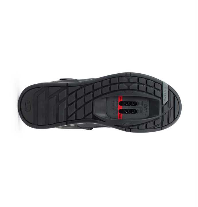   The cleat channel, with the race zone marked in red, is further back on the Mallet for a more stable stance on the descent.