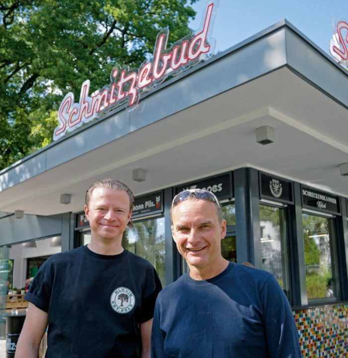 Un homme d'action : l'ancien prince du carnaval Holger Kirsch (à droite) a fait venir Pascal Droege en tant que professionnel de la restauration.