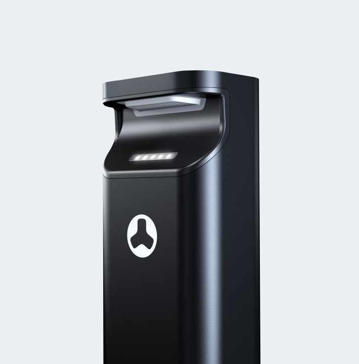 The removable version is now also available with 480 watt hours.