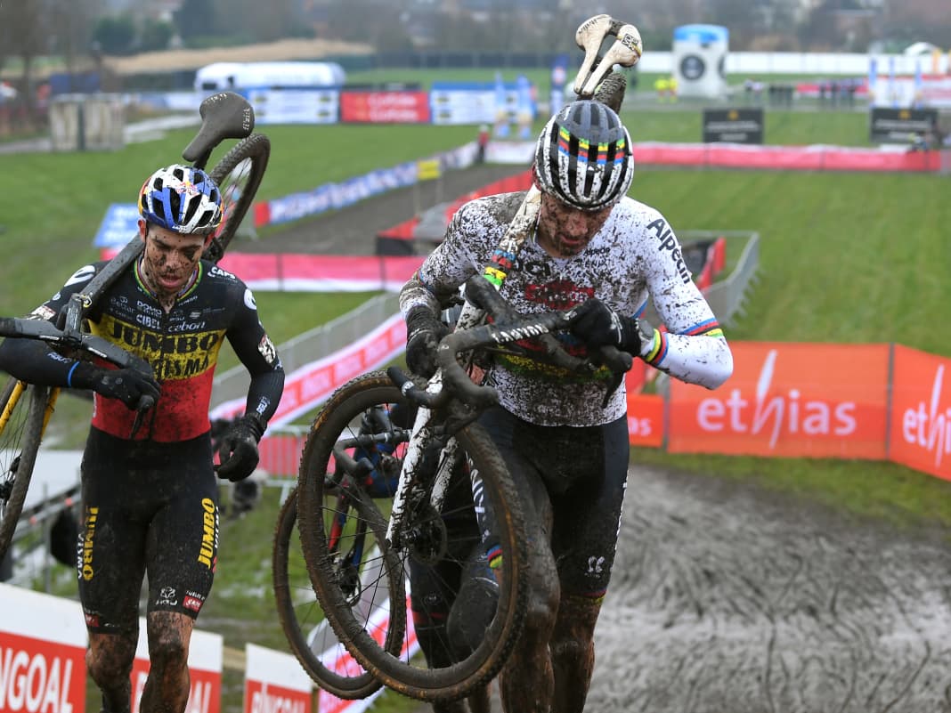 Van Aert vs. van der Poel: Schlammschlacht der Ausnahmefahrer