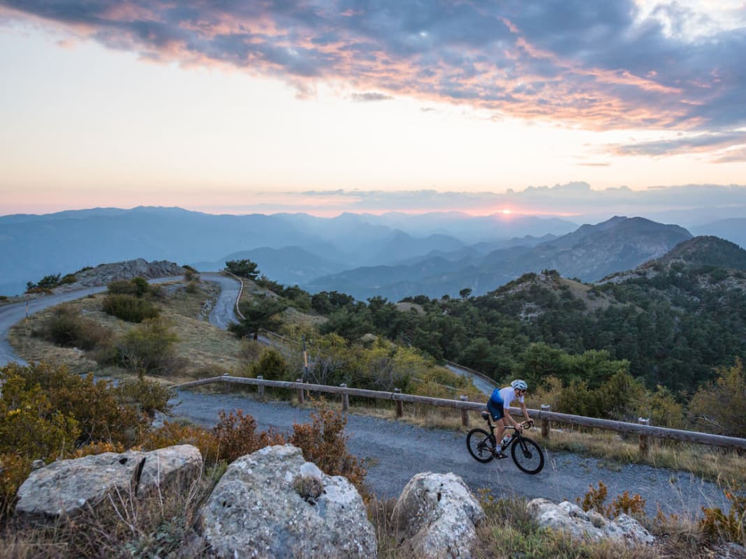 Rennradtouren an der Côte d'Azur – Traumtouren von Nizza in die Ausläufer der Seealpen