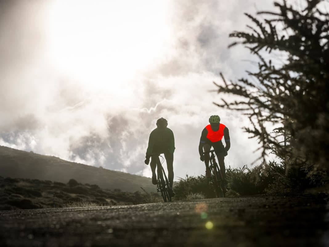 Windwesten für Rennradfahrer mit Reflexmaterial - Leuchtschutzfaktor: 22 Windwesten für Männer und Frauen