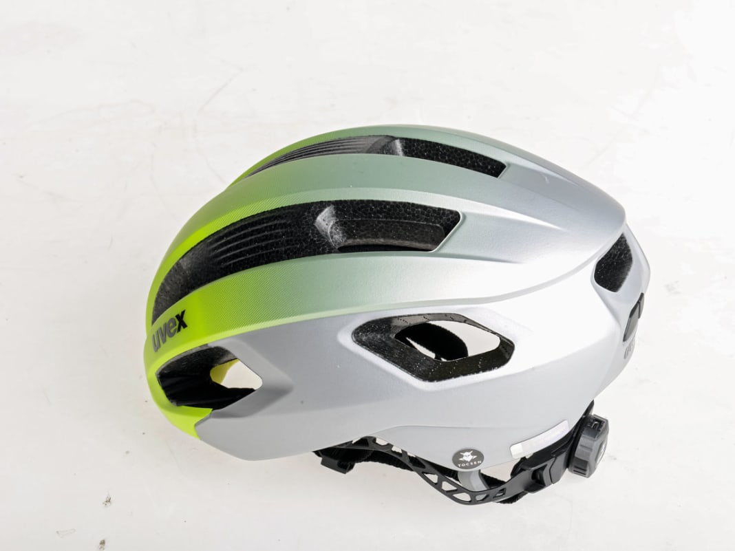 Rennrad-Helm mit Sturzsensor von Tocsen im Test