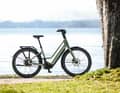 Canyon Citylite:On: Bosch Performance Line // 400 Wh // Nexus hub gears with belt drive // 22.4 kg // 2999 euros.