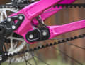 Adapters - known as mutators - allow the compression and chainstays to be customised. The bike can therefore be ridden as a 29er, 27.5er or in a mullet set-up. Depending on how the three different swingarm mutators are combined with the six compression strut mutators, the centre of gravity, handling, manoeuvrability and smoothness can be fine-tuned.