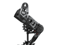 The trademark and main selling point is the direct mounting without derailleur hanger on the frame. Incidentally, the battery of the GX rear derailleur is horizontal and the cage is partly made of steel instead of carbon.