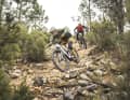 Vor allem schwere Piloten, E-Biker sowie Enduro- und Bikepark-Fahrer können massiv von größeren Bremsscheiben profitieren.