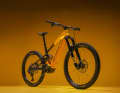 Chic e-freerider. The revised Mondraker Level in the top configuration for an impressive 9999 euros.