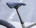 Given the short seat tube length, the travel of Cube’s in-house Vario seatpost could well be a bit longer.