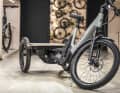 Das Kippfahrwerk sorgt für ein Fahrgefühl, das sich überraschend nah am klassischen Fahrrad orientieren soll.