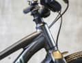 Ein Aluminiumrahmen mit innen Verlegten Zügen legt beim Specialized Riprock 24 den Grundstein für ein schönes Kinder-Fahrrad.