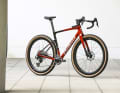 The Specialized Crux 5 S-Level is 3,400 euros cheaper than its S-Works counterpart. Nevertheless, it remains a high-end gravel bike.
