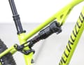 Anstatt eines Cross-Country-Dämpfer kommt am Specialized Chisel ein Trail-Modell zum Einsatz. Der Federweg ist mit 110 Millimetern knapp gezeichnet.
