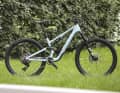 Who hasn’t always wanted to own a baby-blue Specialized Stumpjumper 15? Thanks to the discount, the Comp model is particularly appealing at the moment.