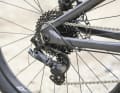 With 11–38 teeth, the 9-speed cassette isn’t particularly well suited to mountain riding.