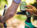 Support pour smartphone destiné au vélo de course