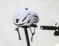 No visor, sleek lines: the Specialized Evade 4 is designed to be a particularly aerodynamic helmet.