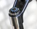 Die High- und Lowspeed-Druckstufe bei der RockShox ZEB Ultimate.