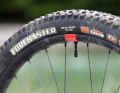 The Forekaster tyres roll well, but reach their limit early on. A grippier alternative would be recommended, at least on the front wheel.
