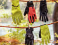 Zudem sind wir fünf Winterhandschuhe mit Touchfunktion gefahren und sagen, mit welchem sich das Smartphone am besten bedienen lässt