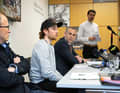 Mathias Flückiger (2nd from left) with his team, which was tasked with proving his innocence. This also included the former Swiss anti-doping chief Matthias Kamber (left).