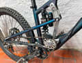 Polygon effect: When chain links move over a sprocket, vibrations and friction occur. A larger idler pulley, as with the Contra, smoothes out these movements.