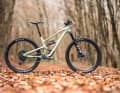 15.1 kg1 / 150 / The key data of the YT Jeffsy Core 3: 145 mm / 29" / 3999 Euro / Carbon