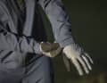 The front overlaps neatly with the gloves - good against cold winds