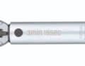 Carbon fibres are sensitive to punctual pressure loads. Excessive tightening can lead to hairline cracks or structural weaknesses. The torque spanner is the solution.