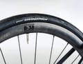 Unique : des roues en carbone d'une telle qualité ne se trouvent en fait que sur des vélos plus chers.