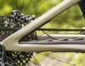 Well protected: The chainstay and seatstay are perfectly encased. This also reduces riding noise.