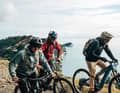 Louise Paulin, Tom Öhler and Harald Philipp are surprised that they have never tried the trails of the Ligurian east coast before.