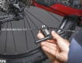 Make sure that the chain rivet is compatible with the chain. The rivet pin can then be easily unscrewed.