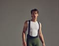 It is also warmly lined and has wind protection in the genital area.