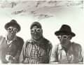 The first uvex products were created in the 1930s. In addition to UV protection, which ultimately contributed to the brand name, company founder Rainer Winter also produced specialised eyewear for the chemical industry. These offered workers protection against vapours, gases and acids that were dangerous to the eyes.