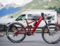 The work tool: A Vitus E-Escarpe trail bike converted to an enduro bike, which can also be ridden with a 29-inch wheel at the rear. James says it's better for racing, which is why he doesn't use the Enduro E-Sommet with a mullet wheel mix.